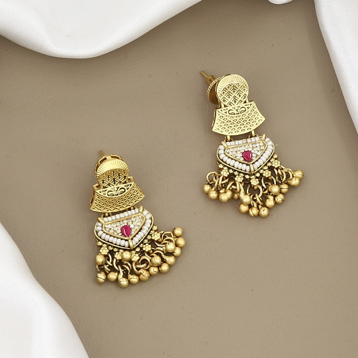 Traditional Gold-Plated Coin & Stone Choker Necklace Set