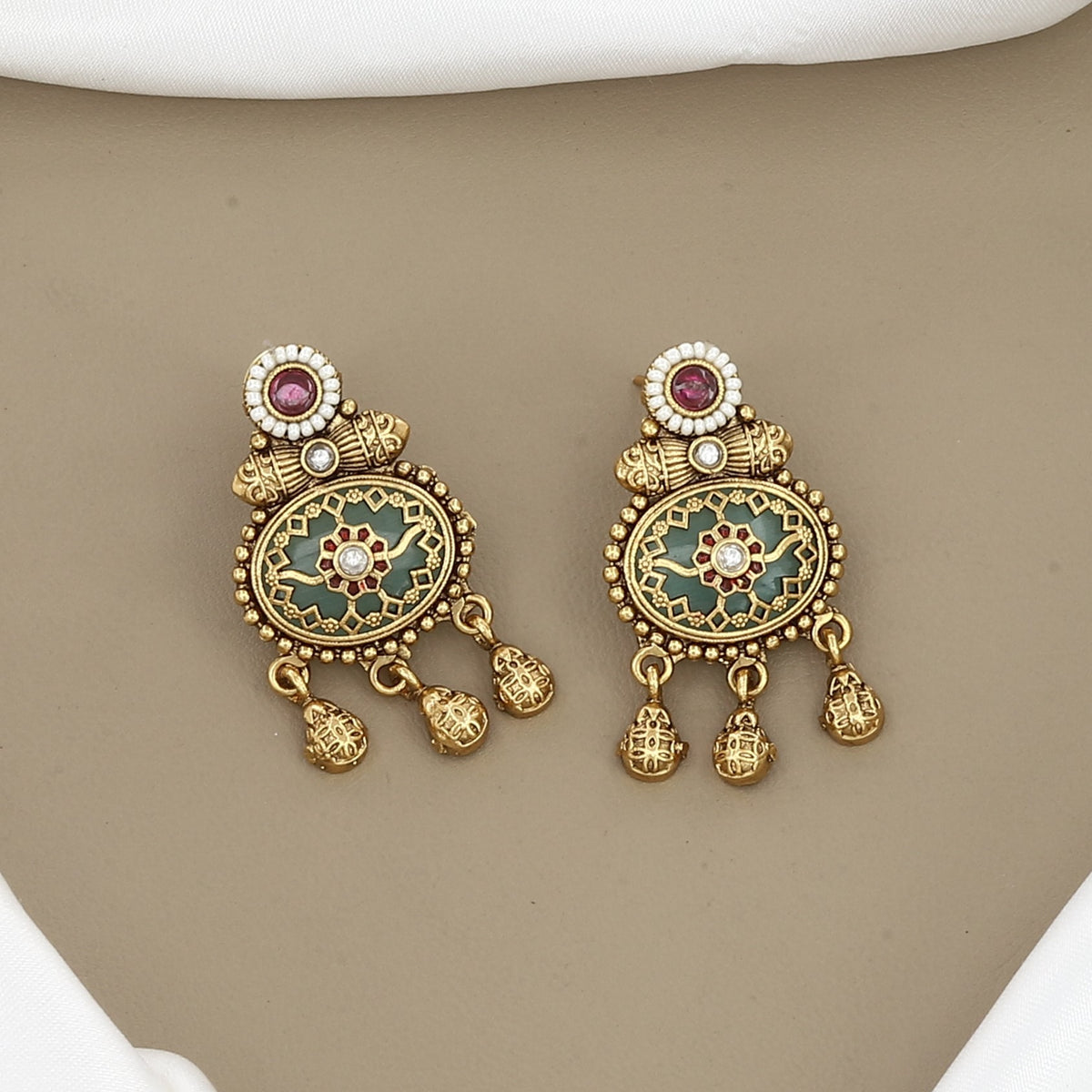 Traditional Gold-Plated Multi-Strand Enamel Pendant Necklace Set