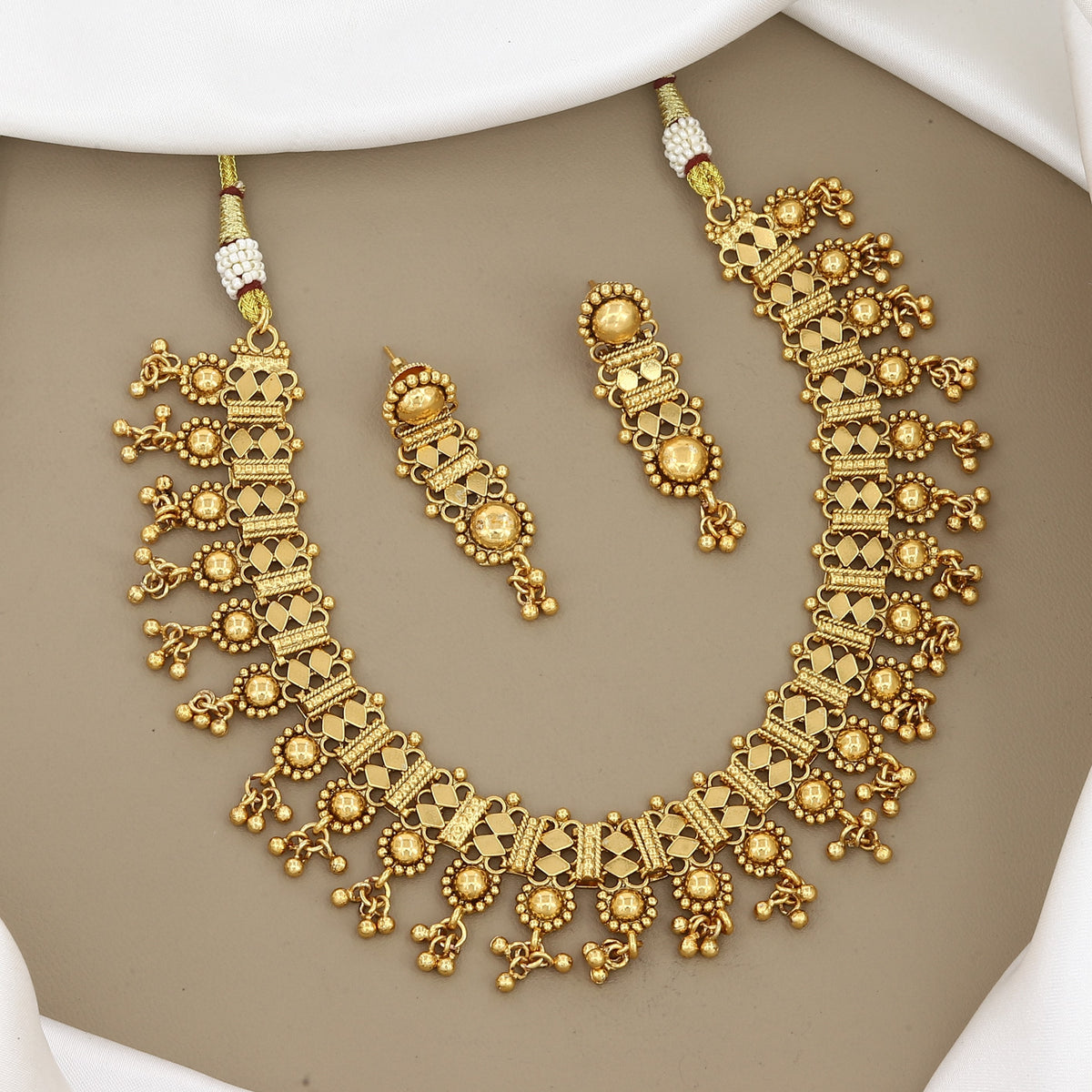 Traditional Gold-Plated Textured Geometric Choker Necklace Set