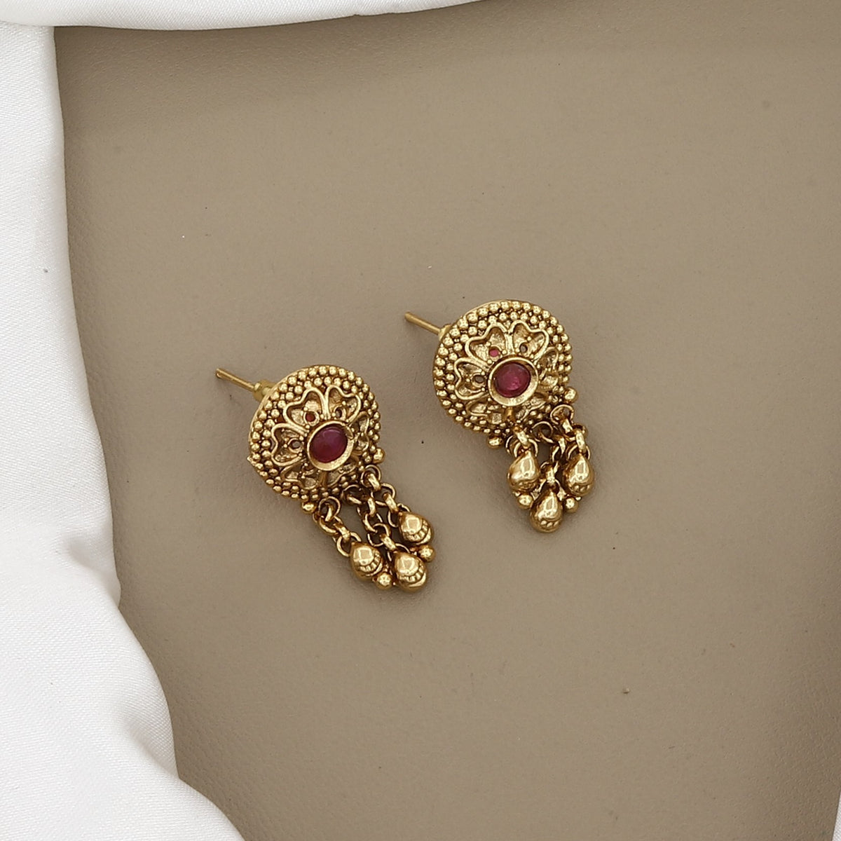 Traditional Gold-Plated Multi-Strand Pendant Necklace Set