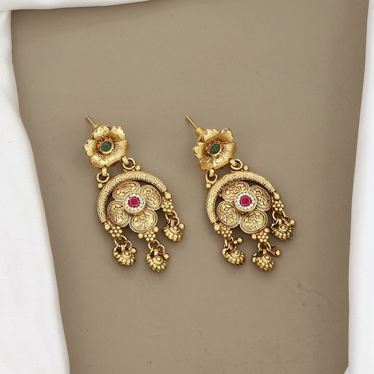 Traditional Gold-Plated Multi-Strand Stone Pendant Necklace Set