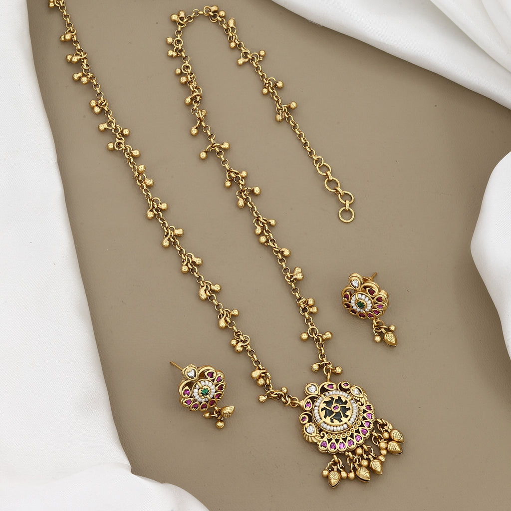 Traditional Gold-Toned Red Stone & Pearl Mini Necklace Set