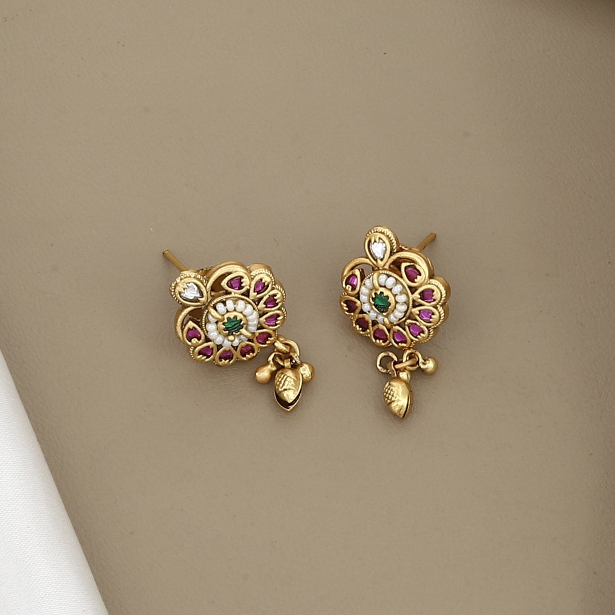 Traditional Gold-Toned Red Stone & Pearl Mini Necklace Set