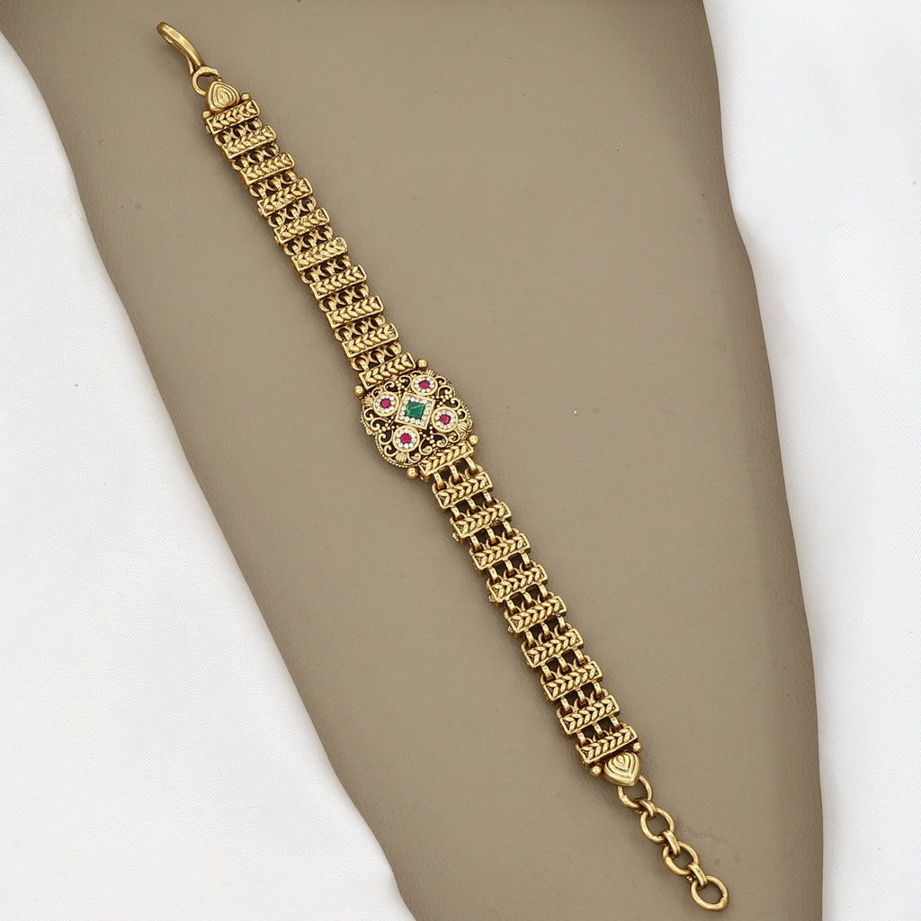 Traditional Gold-Plated Linked Bracelet with Gemstone Centerpiece