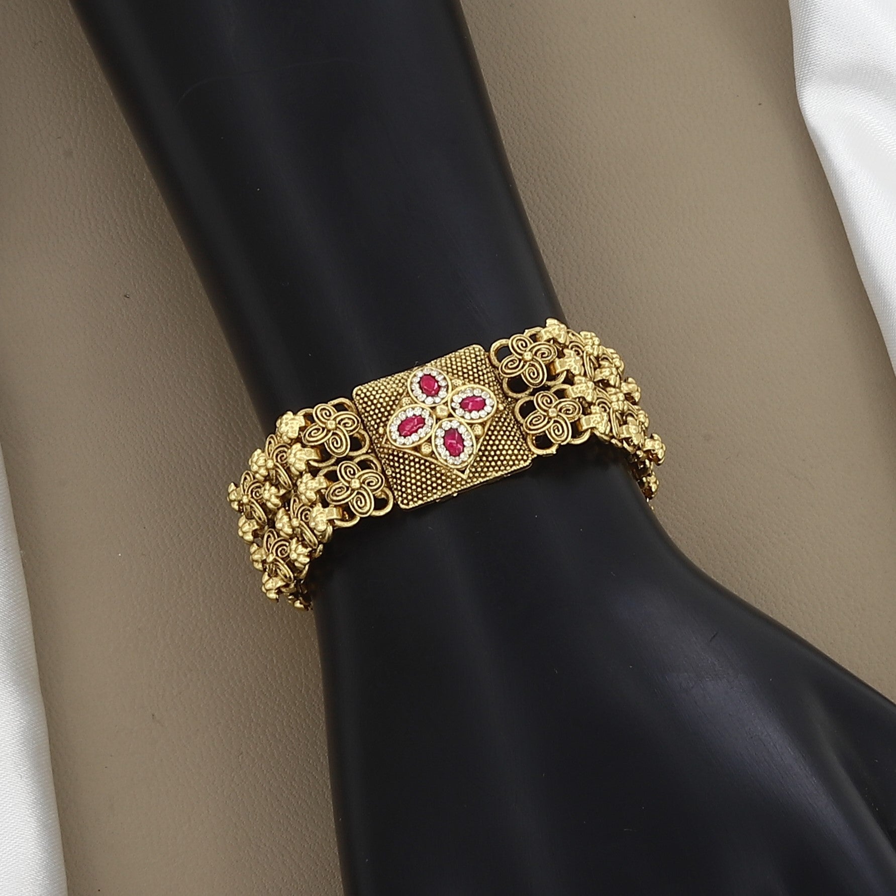 Antique Gold Floral Mesh Ruby Bracelet