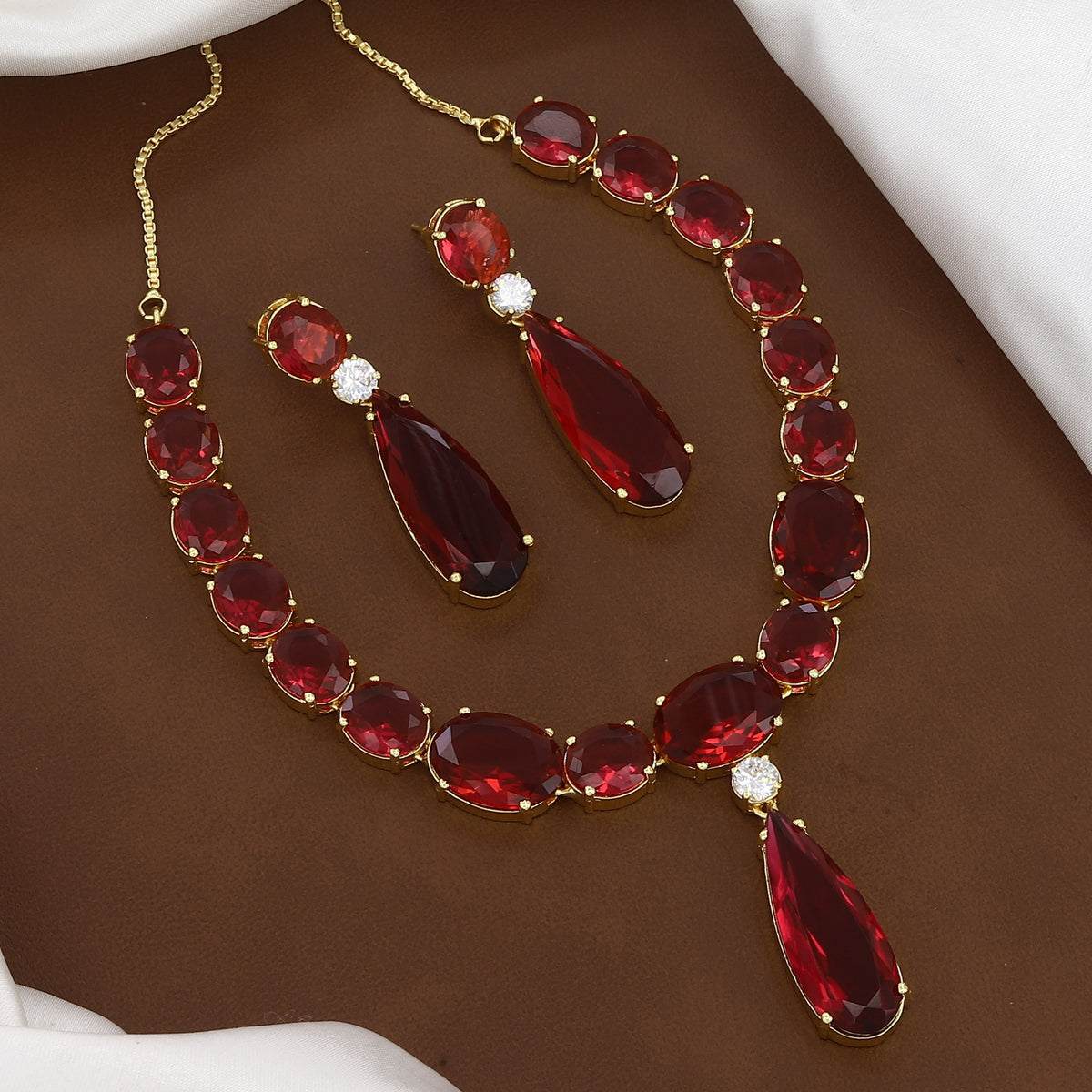 Emerald Red Crystal Gold Diamond Necklace Set