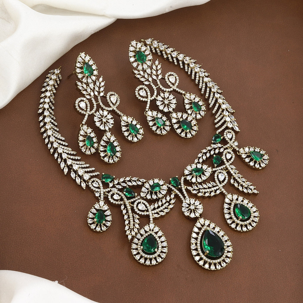 Glittering Emerald & Crystal Statement Diamond Necklace Set