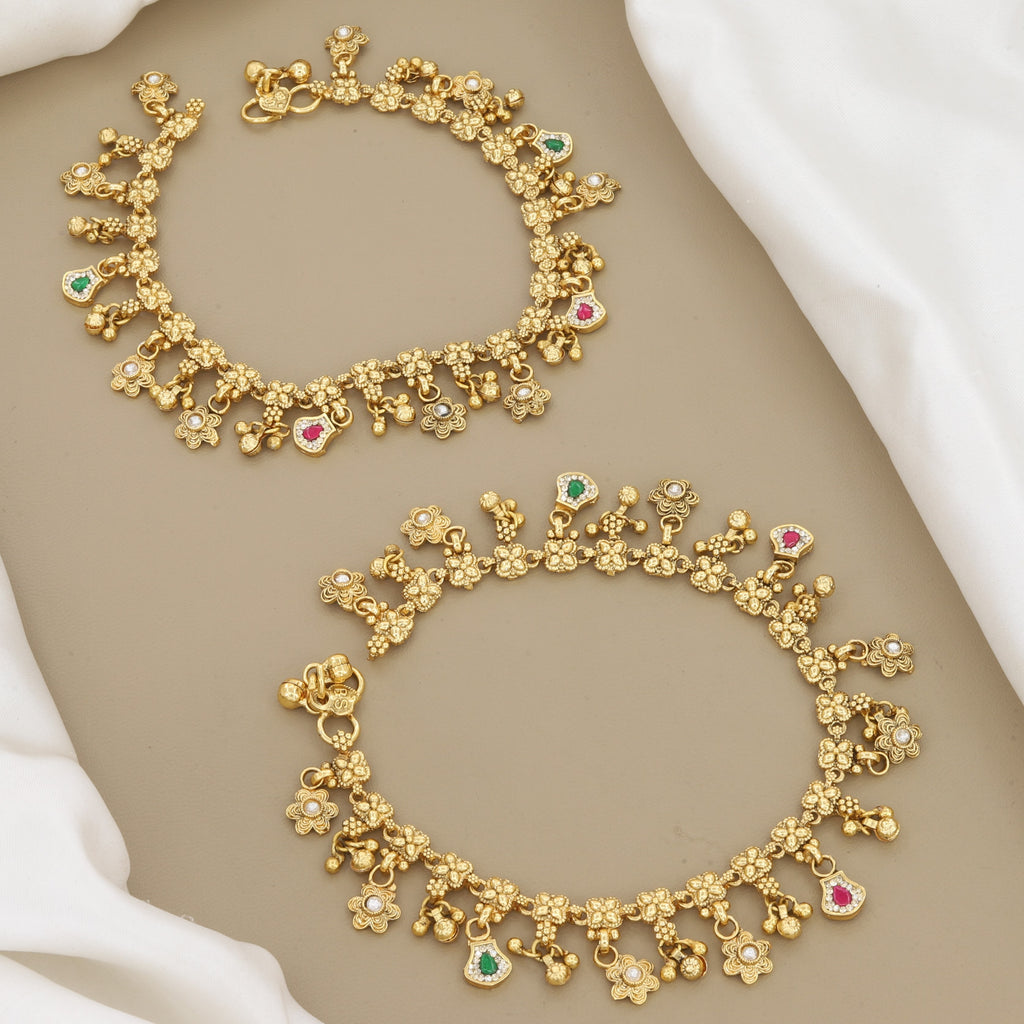 Pair of 2 Pieces Traditional Antique Gold Floral Anklet