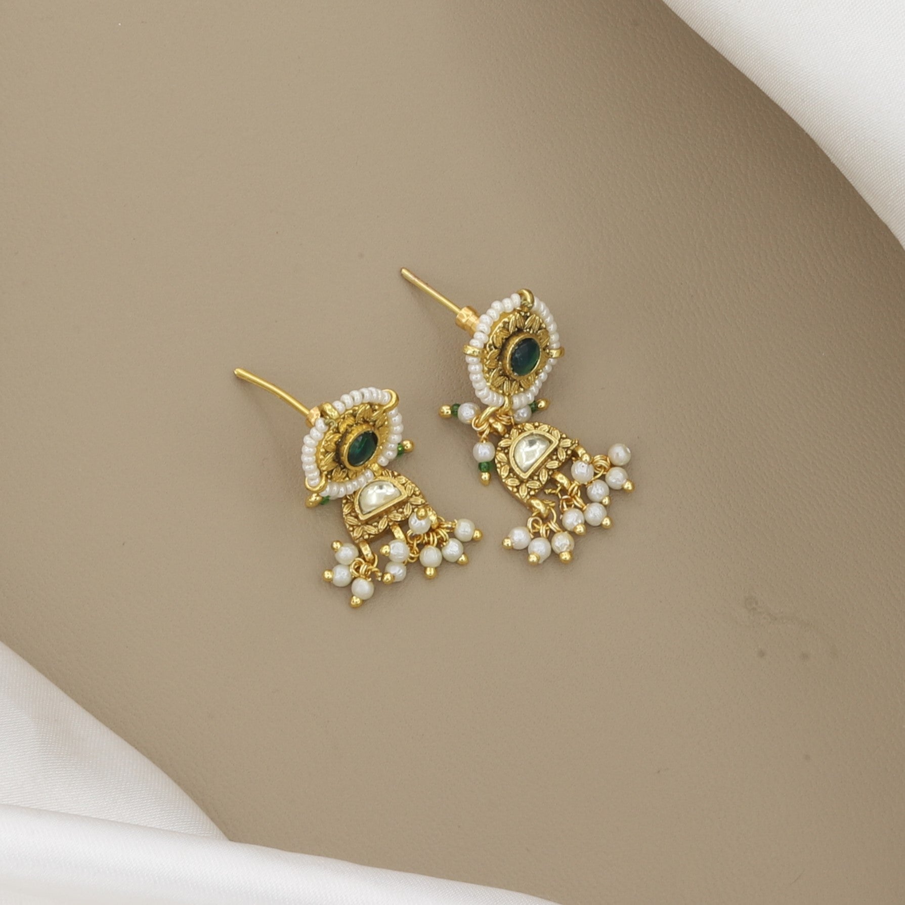 Antique Gold Guttapusalu Necklace Set with Pearls & Emeralds