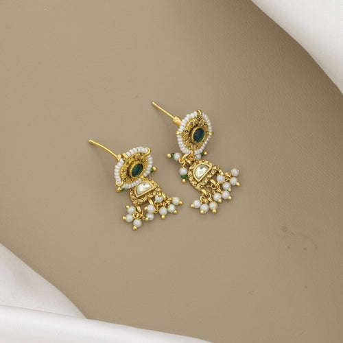 Antique Gold Guttapusalu Necklace Set with Pearls & Emeralds