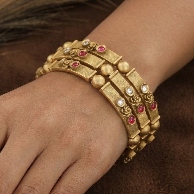 Red And White Kundan Bangles