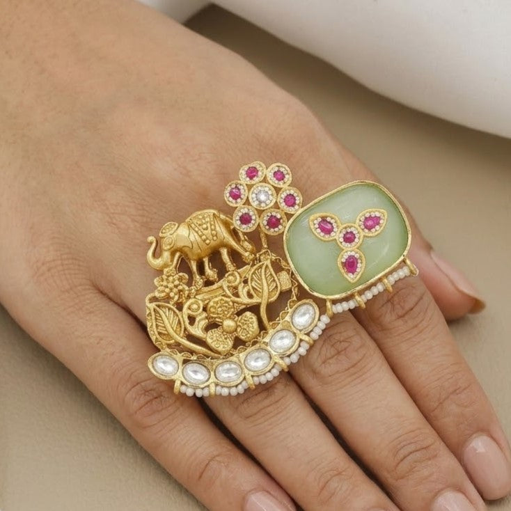 Antique Elephant Double Finger Ring with Carved Stone