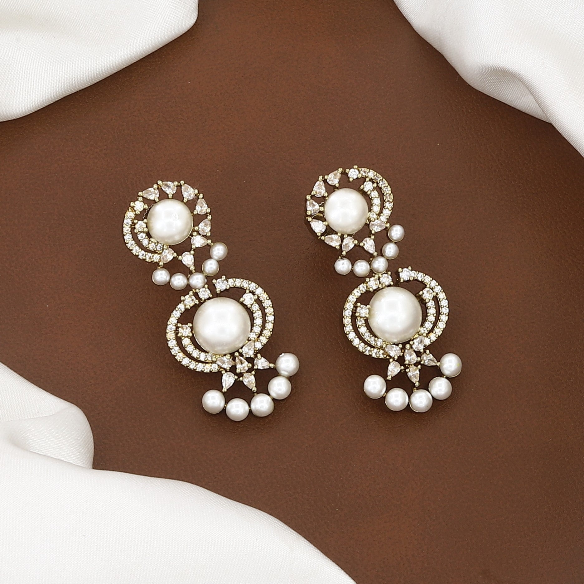 Mehndi Polished Pearl & American Diamond Necklace Set with Earrings
