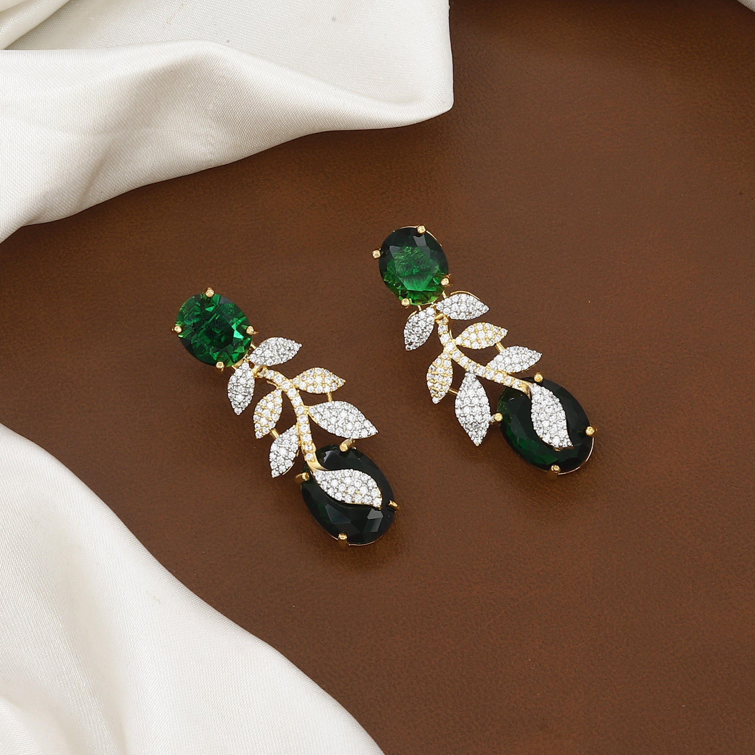 Elegant Emerald & Diamond Necklace Set with Matching Earrings