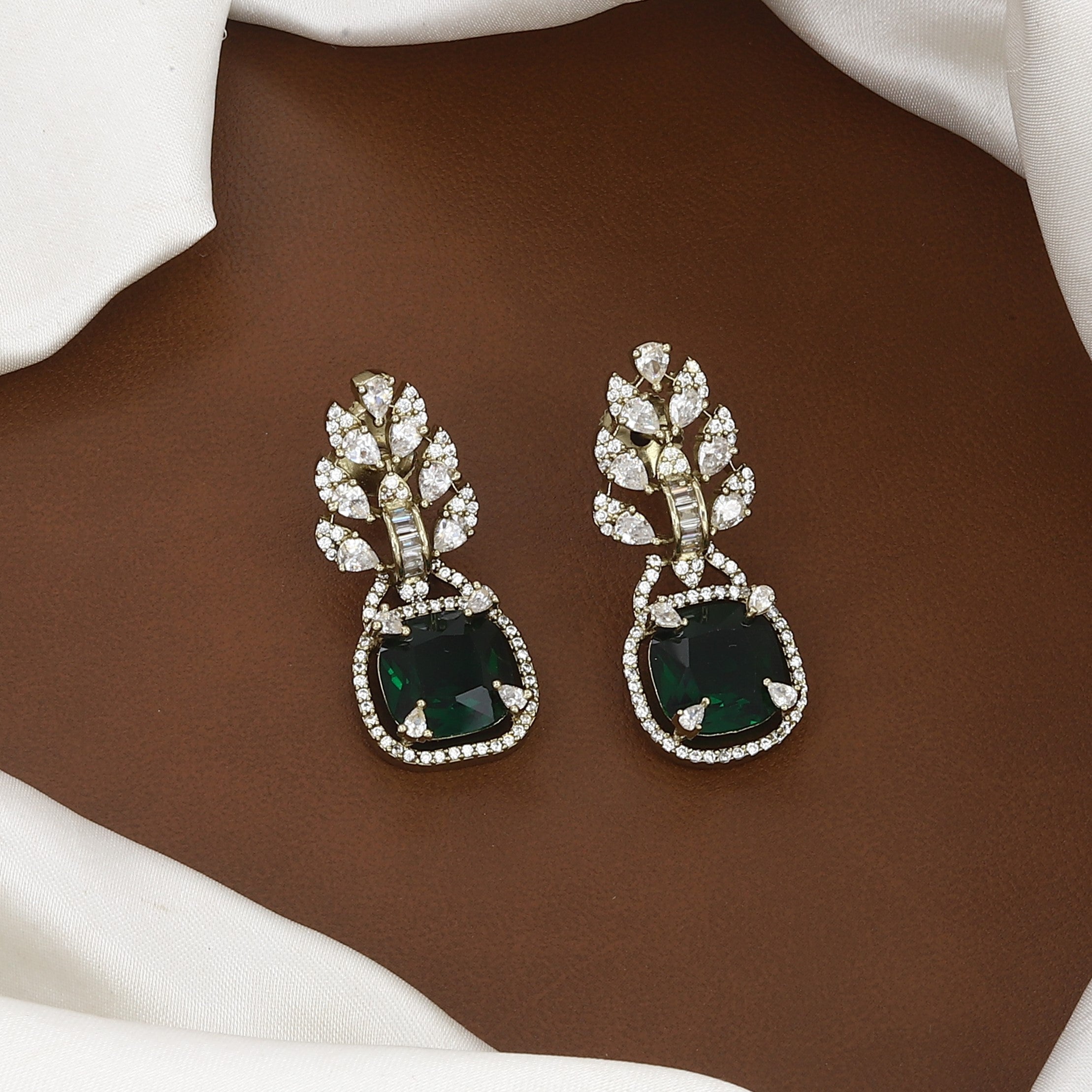 Mehndi Polished Emerald Stone & CZ Leaf Design Necklace Set with Earrings