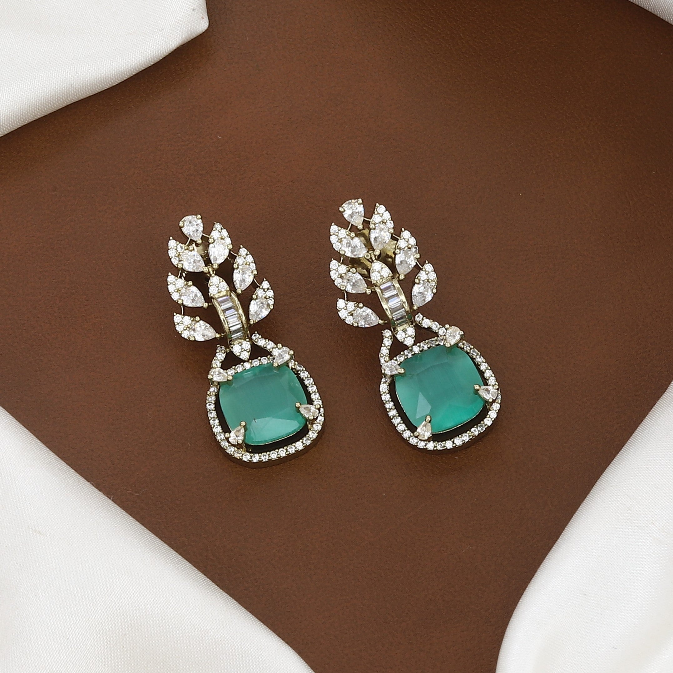 Mehndi Polished Emerald Stone & CZ Leaf Design Necklace Set with Earrings