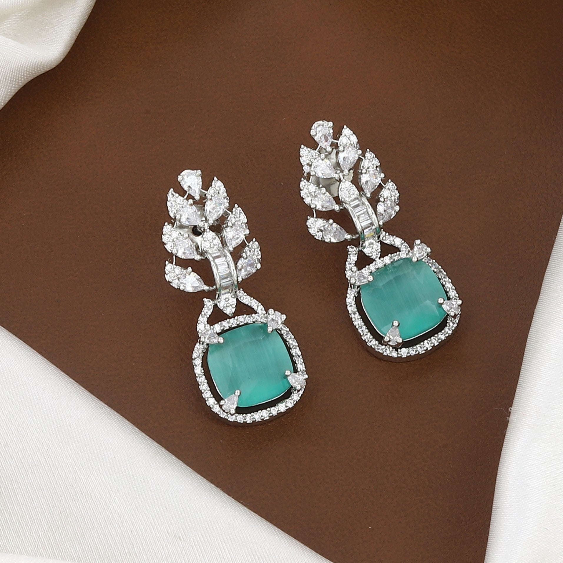 Silver Plated Emerald Stone & CZ Leaf Design Necklace Set with Earrings