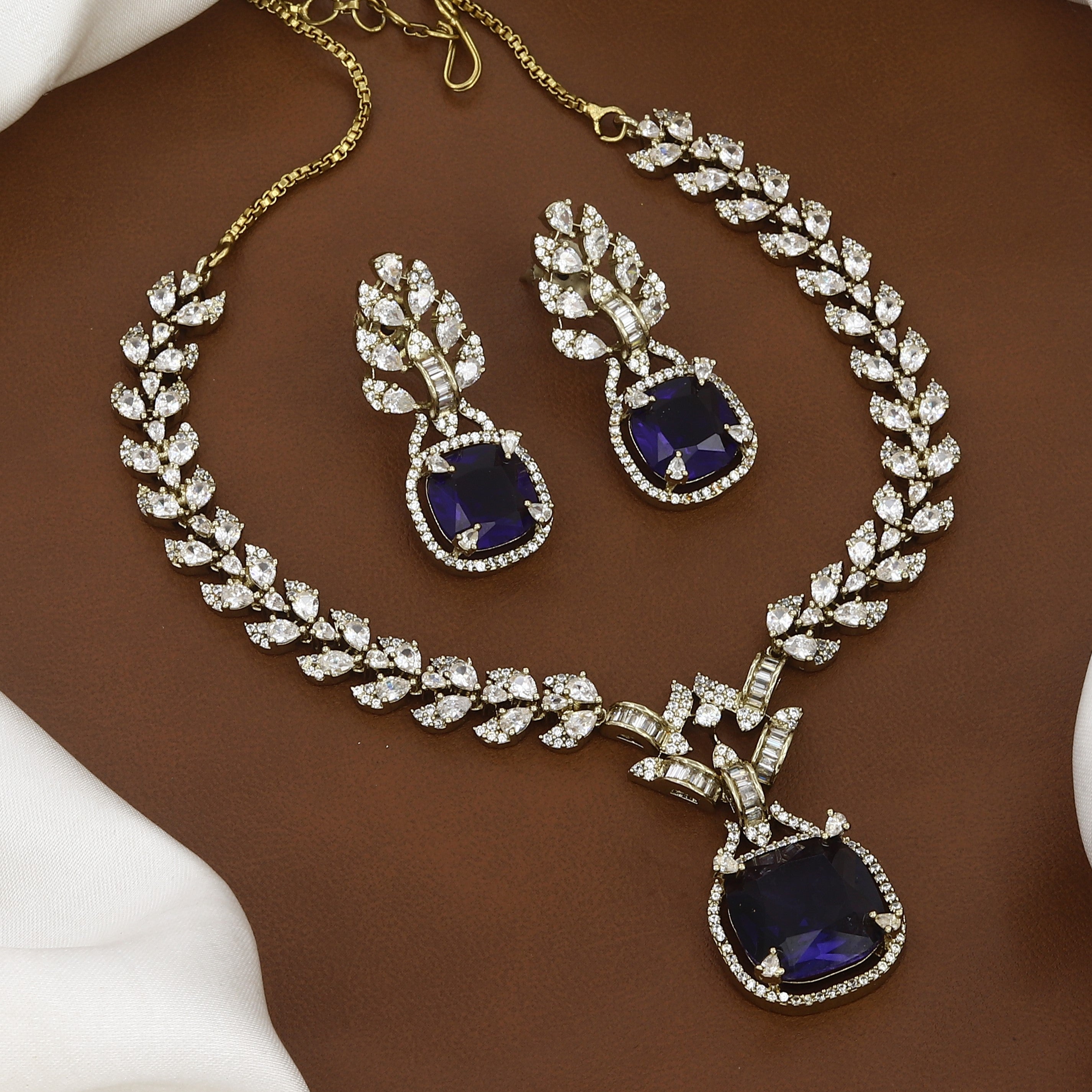 Mehndi Polished Emerald Stone & CZ Leaf Design Necklace Set with Earrings