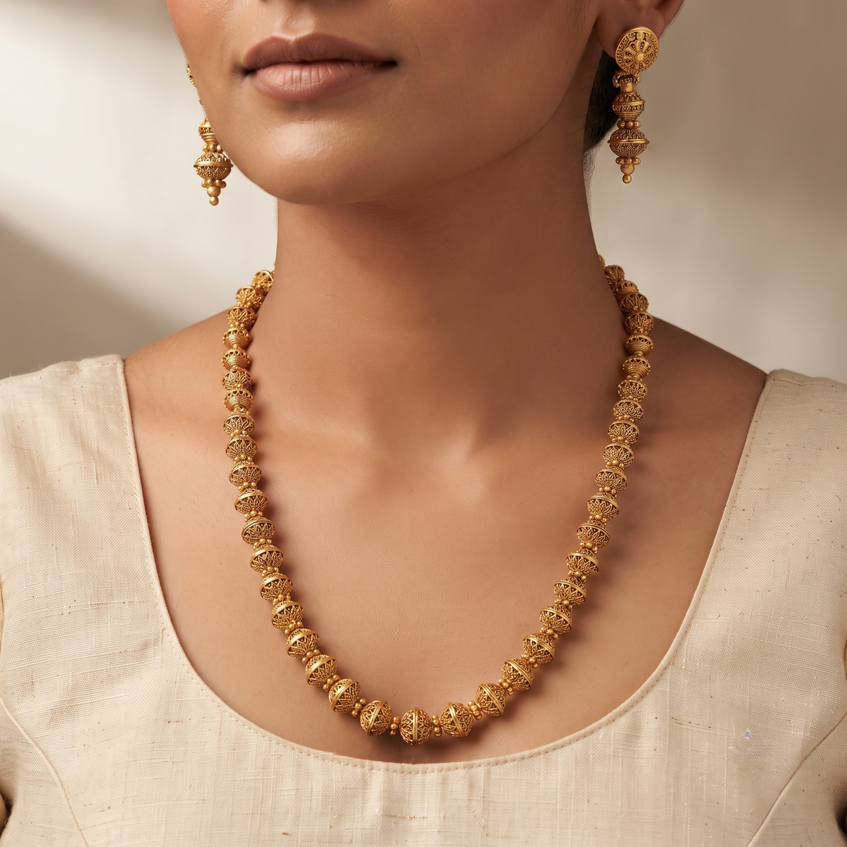 Traditional Gold-Plated Filigree Beaded Long Mala Set