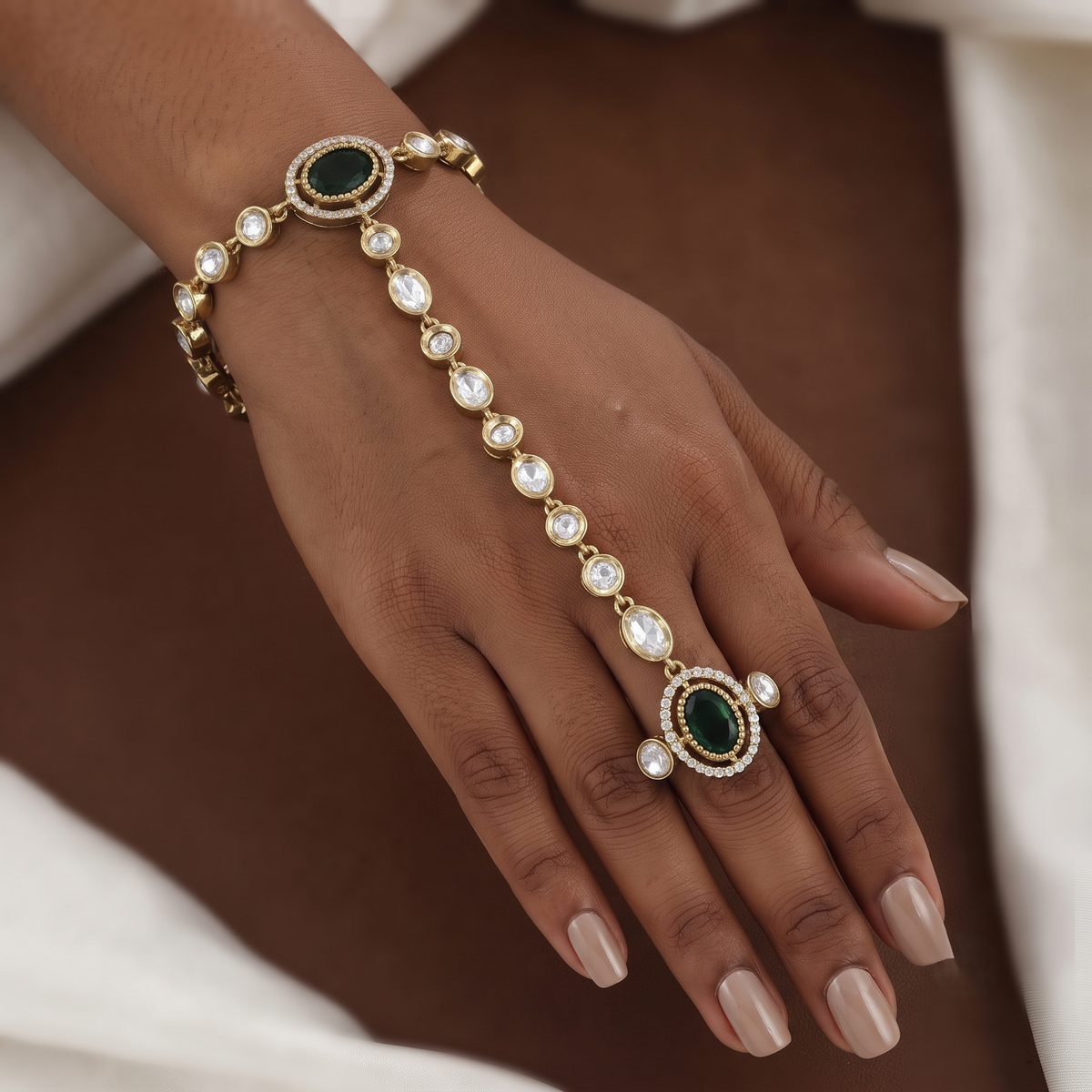 Mehndi Polished Polki & Emerald Stone Haathphool